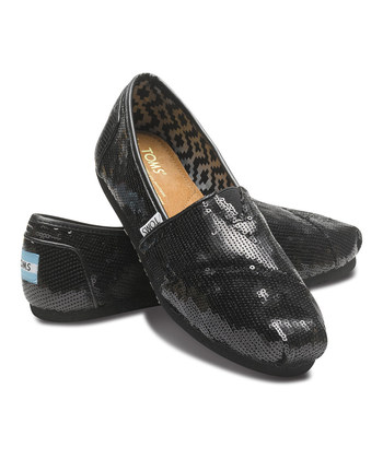 TOMS_001064B11_BLK_1361419181