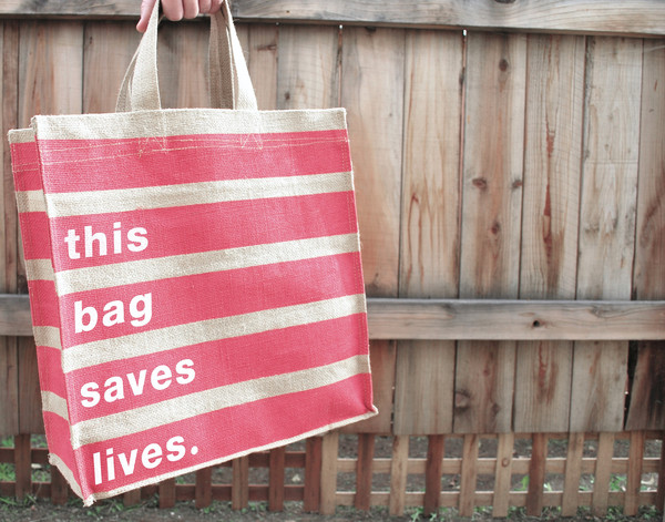 THISBAG_HAND_grande